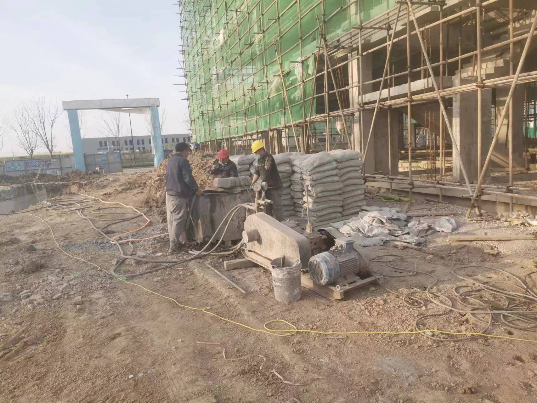 东西湖别墅下沉注浆